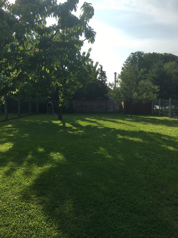 Kristaly Apartmanhaz Sárvár Extérieur photo