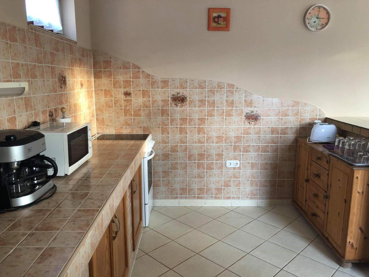 Kristaly Apartmanhaz Sárvár Extérieur photo