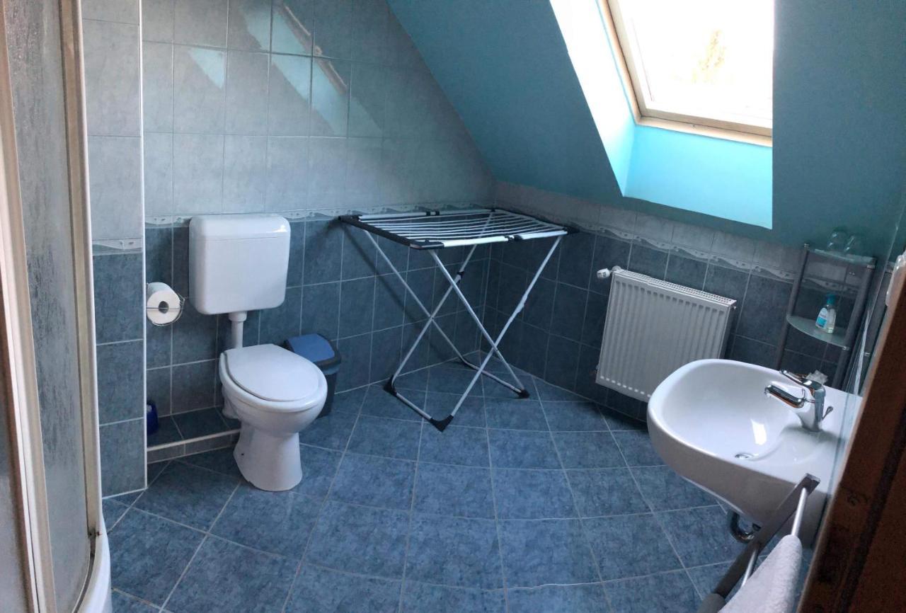 Kristaly Apartmanhaz Sárvár Extérieur photo
