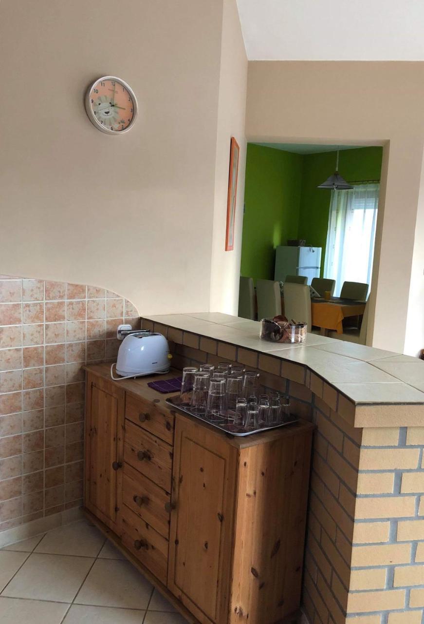 Kristaly Apartmanhaz Sárvár Extérieur photo
