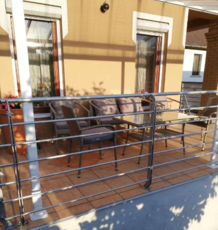 Kristaly Apartmanhaz Sárvár Extérieur photo